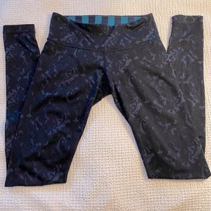 Size 6, full length, Wunderunder